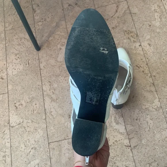 White Heeled Boot - Picture 5 of 5